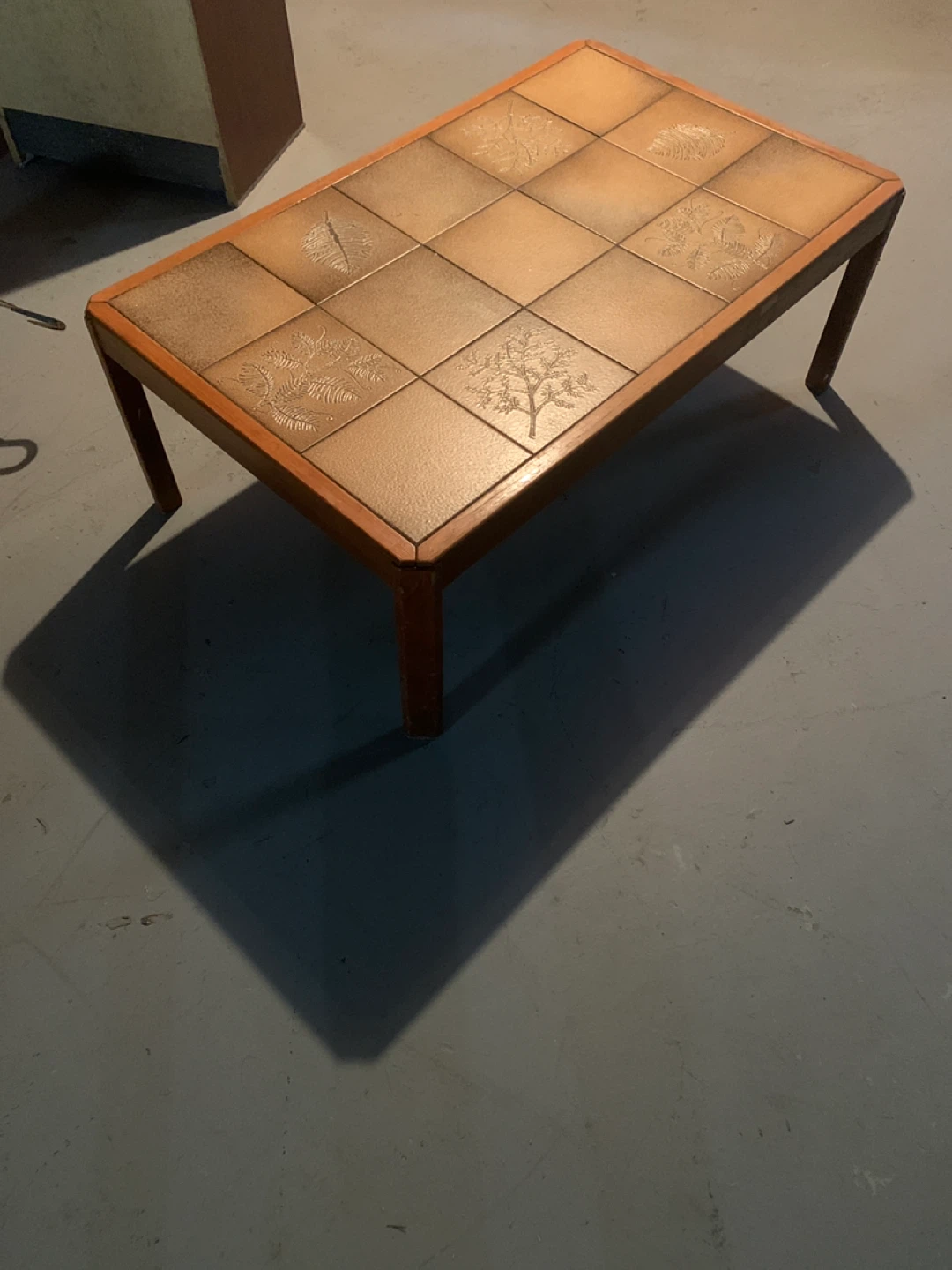 Mid-Century Modern Tile Top Coffee Table - photo 2