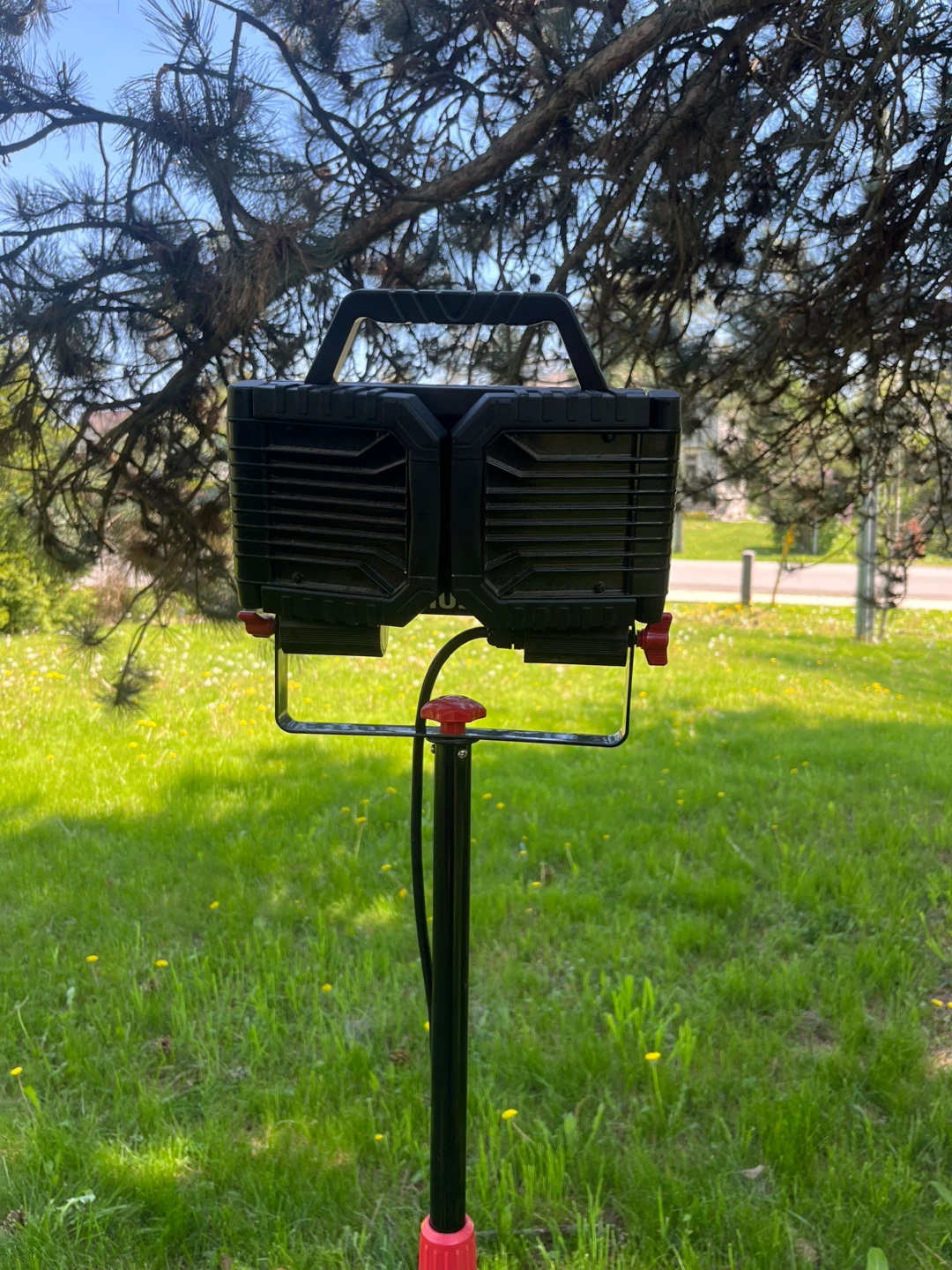 Husky 7000 Lumens LED Work Light - photo 5