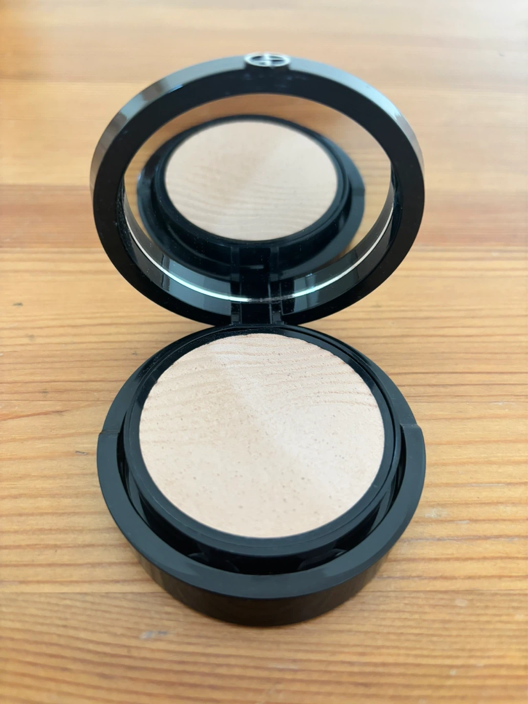 Giorgio Armani luminous silk glow fusion powder - photo 2