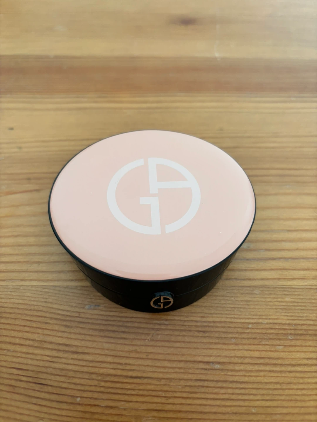 Giorgio Armani luminous silk glow fusion powder