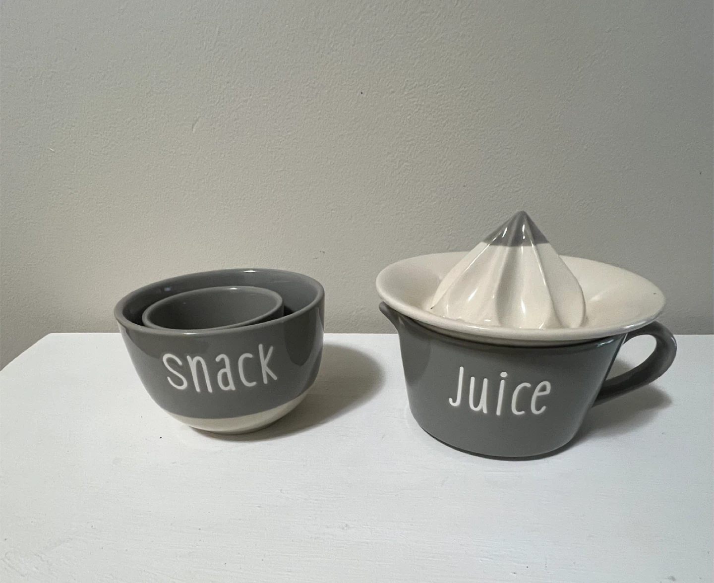 Ceramic Juice Reamer and Snack Bowls Set