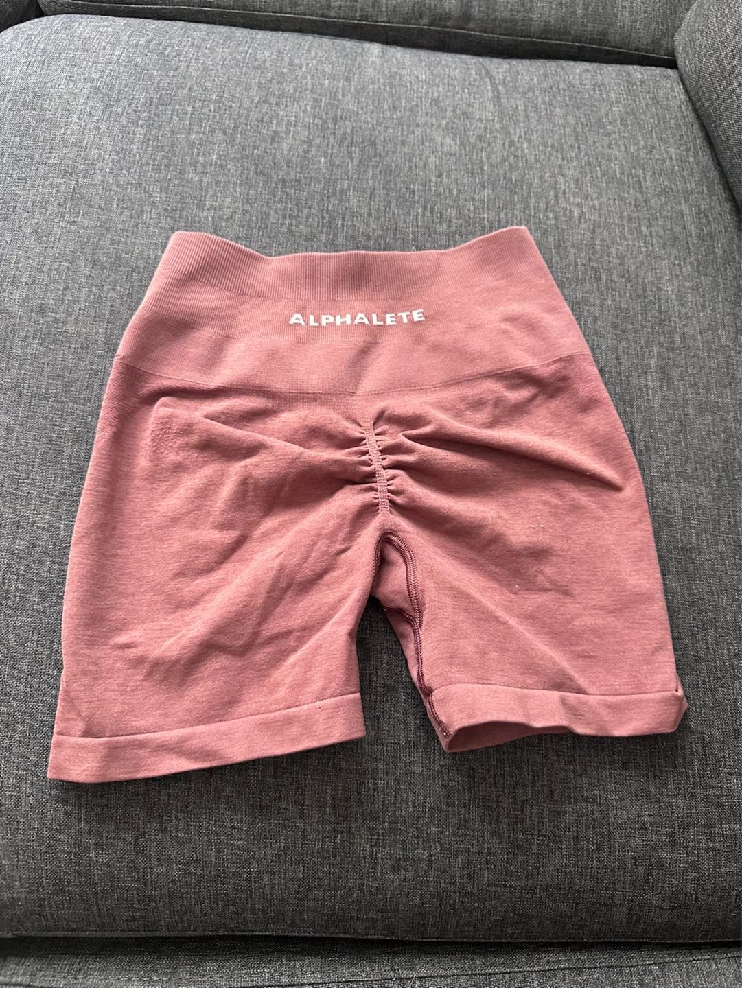 Alphalete Seamless Shorts - Rose Pink Size 2XS