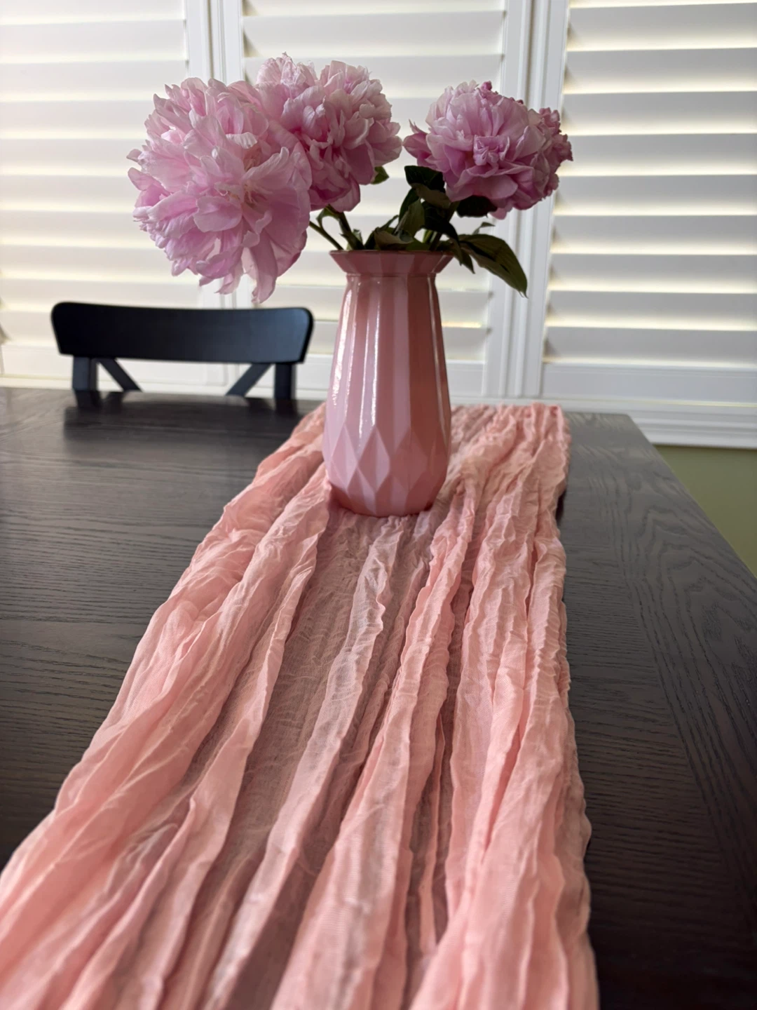 Light Pink Crushed Fabric Table Runners - 14 pieces