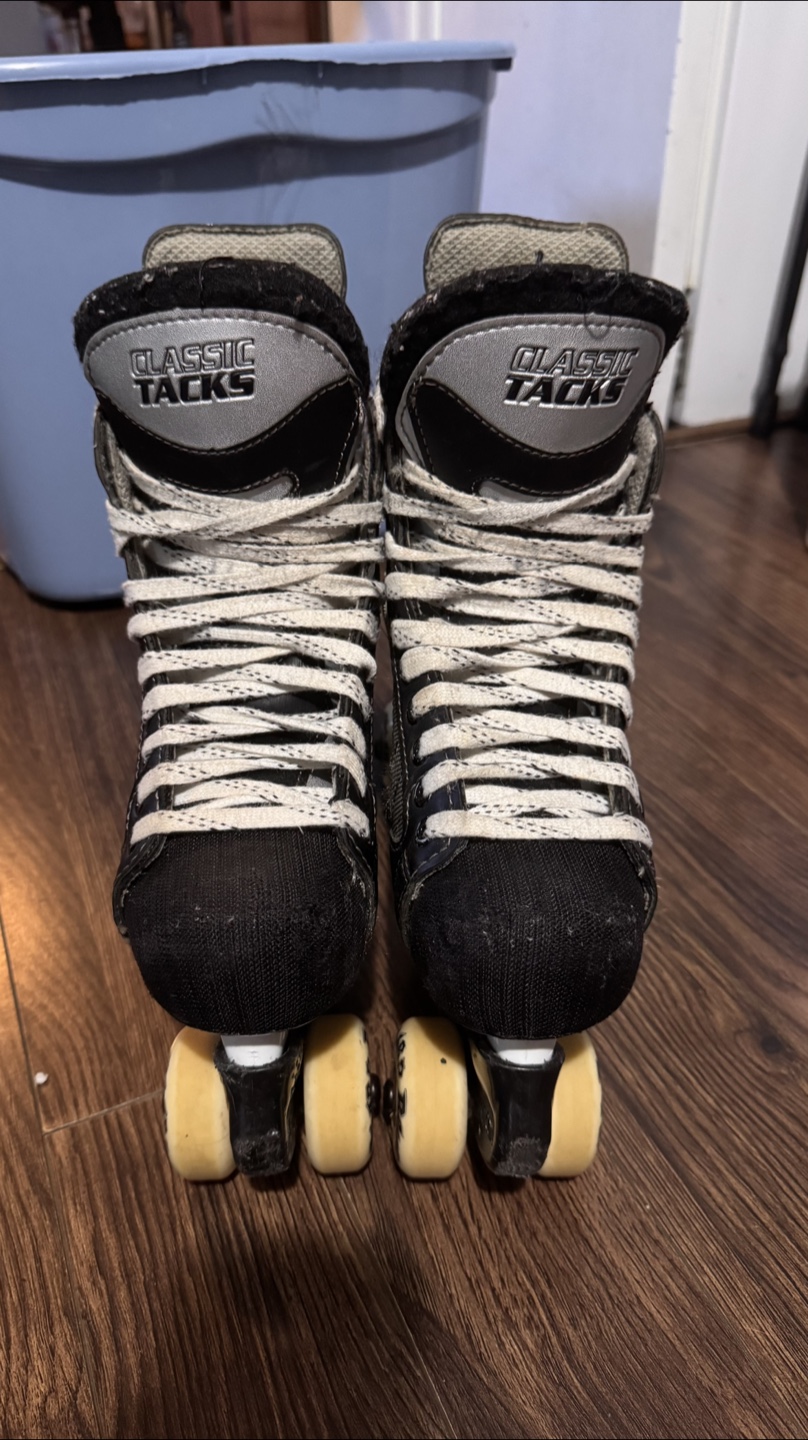 CCM Classic Tacks Hockey Skates - Size 4 Youth + RollerGards - photo 2