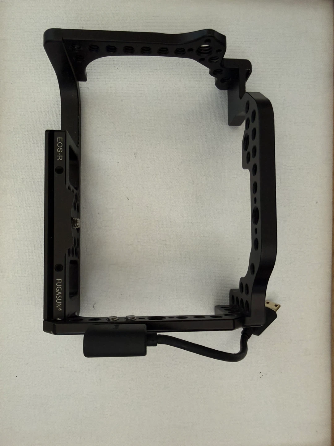 FUGASUN EOS-R Camera Cage with HDMI Cable