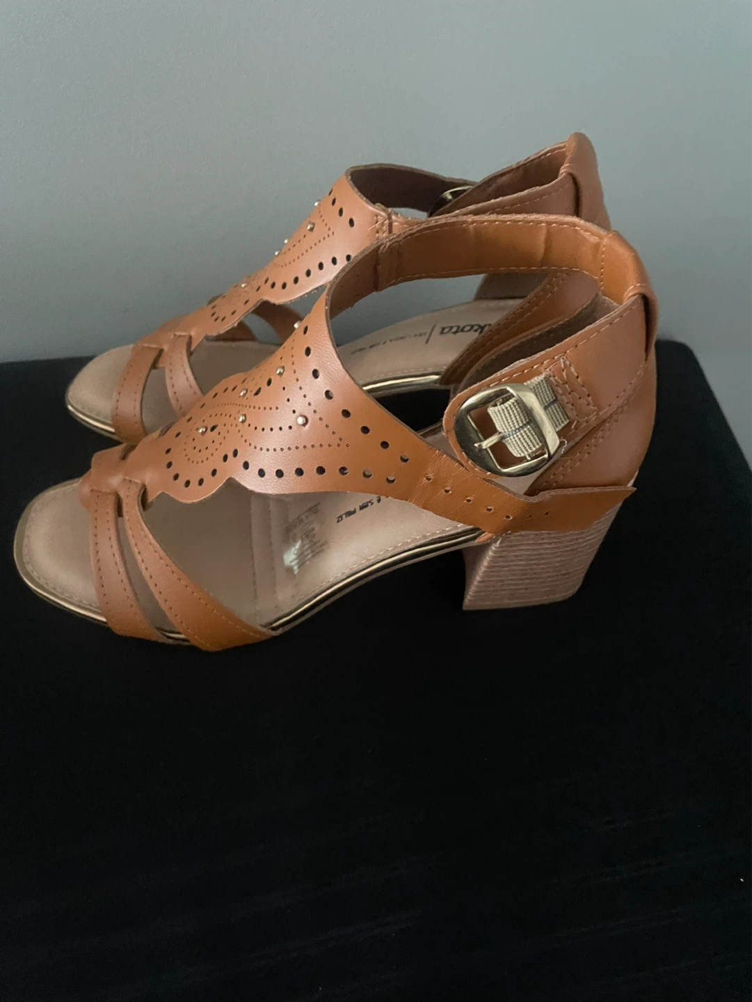 New Dakota Women's Brown Heeled Sandals Size 8 - photo 3