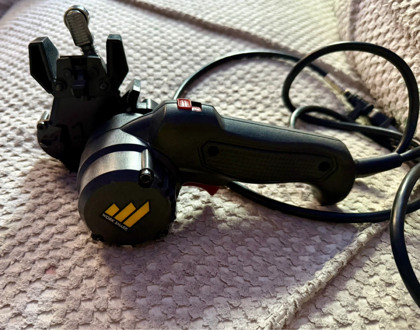 Work Sharp WSKTS2 Electric Belt Knife Sharpener - photo 5