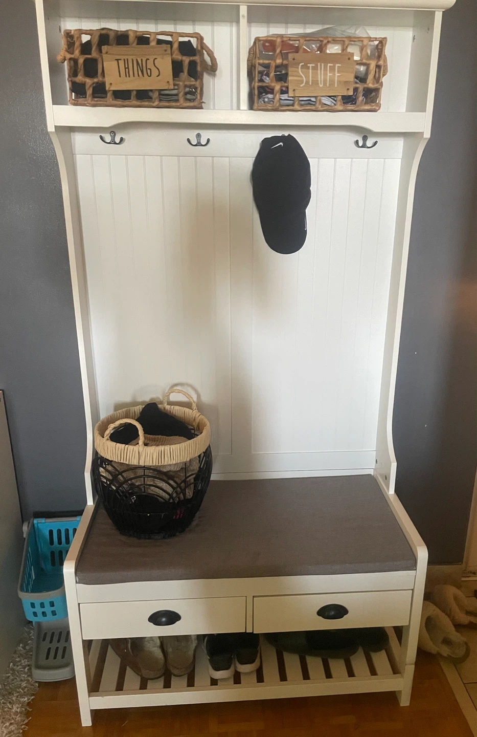 Coat hanger/storage