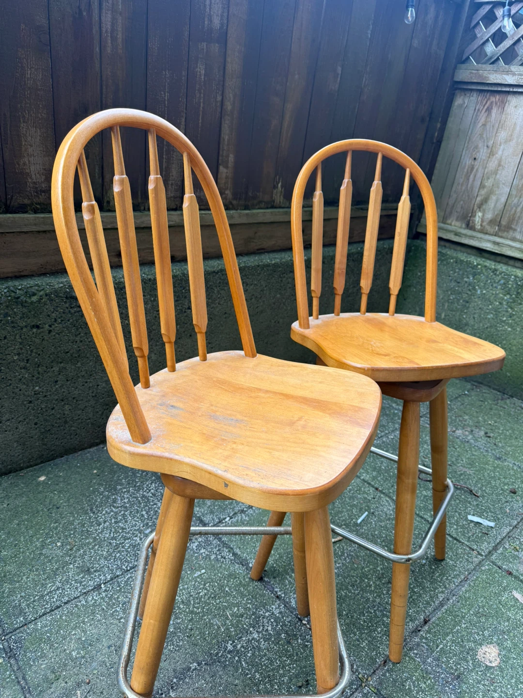 Wooden Swivel Bar Stools (Set of 2) 30 inches - photo 3