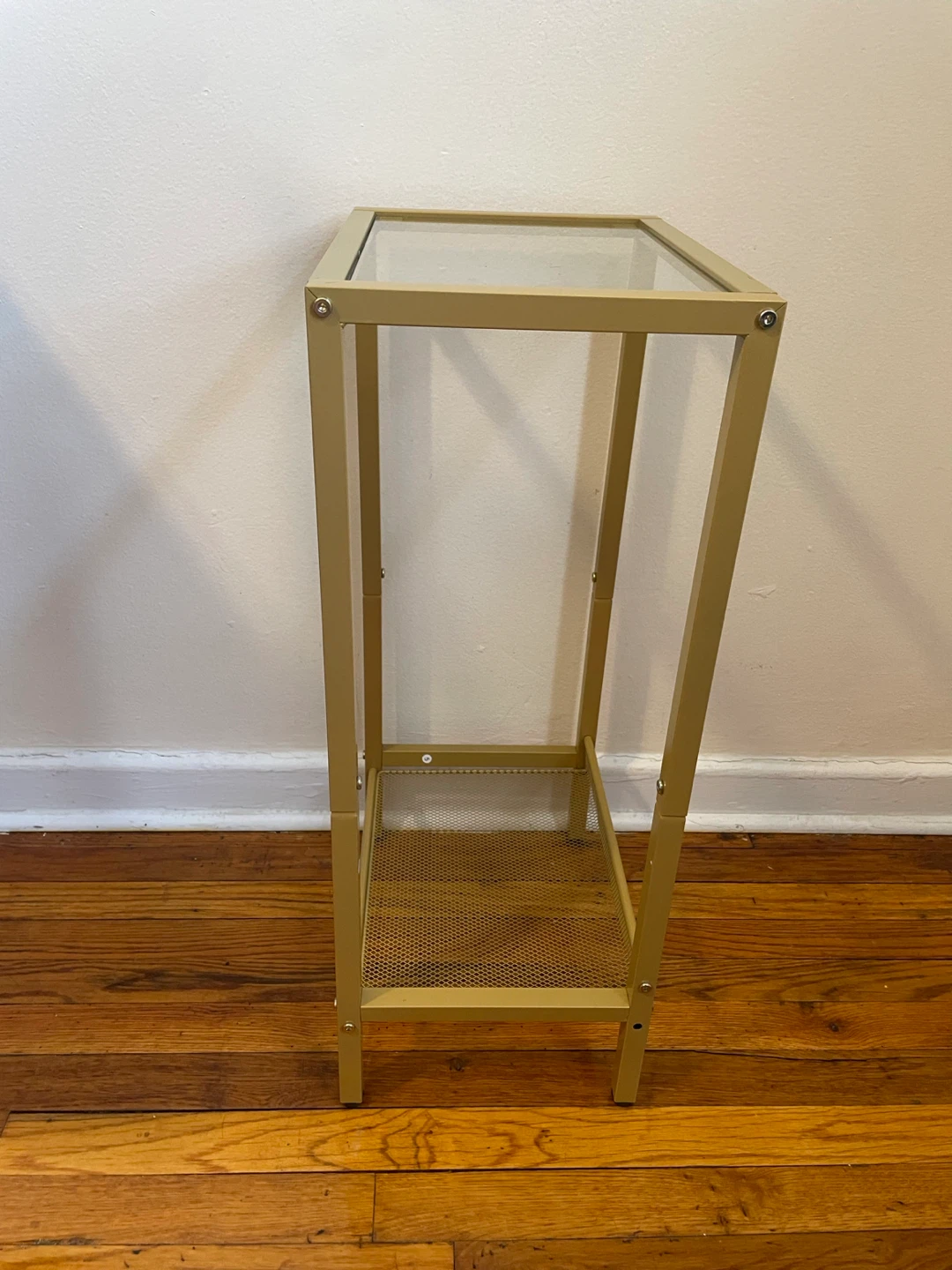 Glass Top Side Table $20 - photo 2