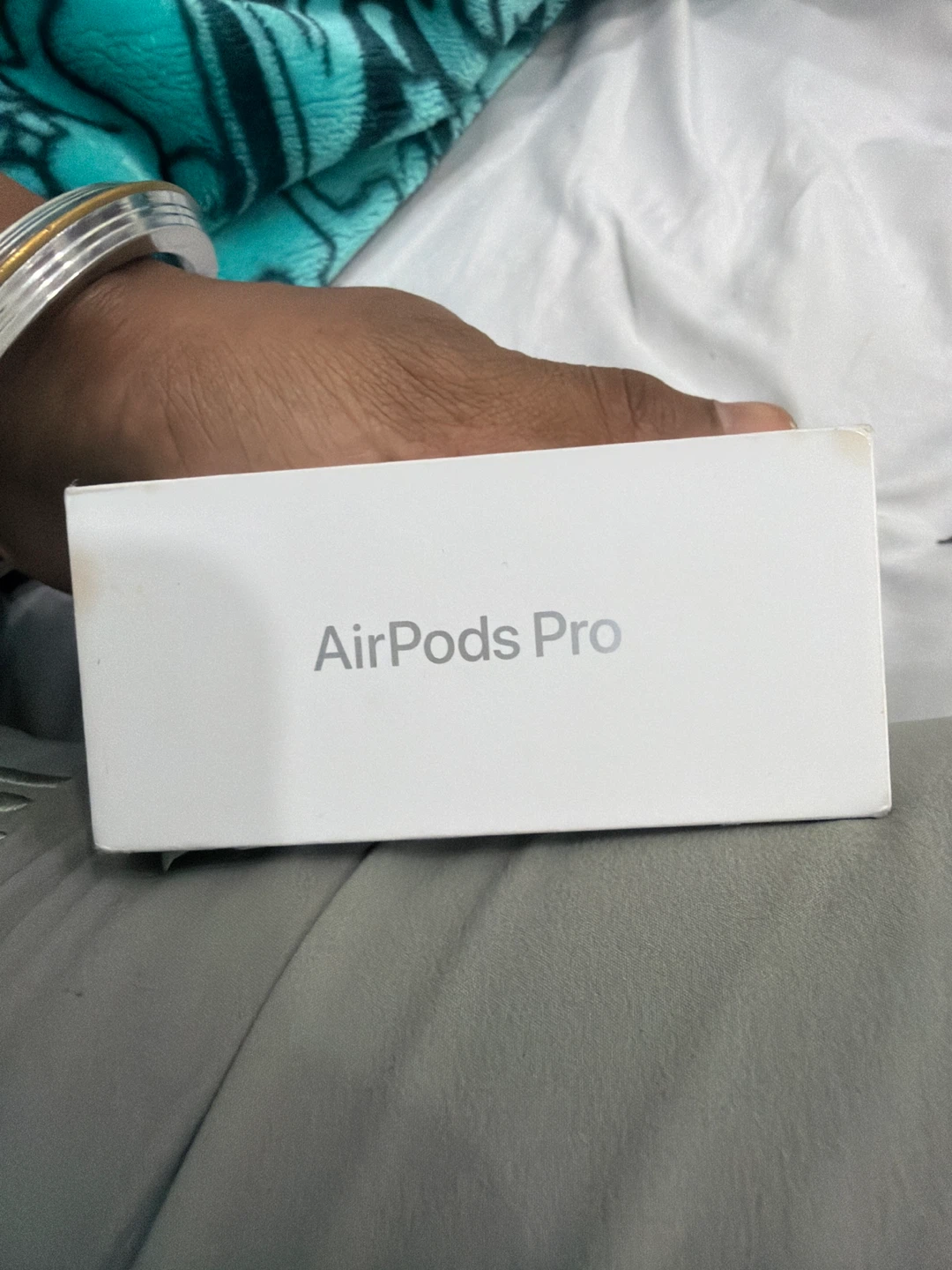 Apple AirPods Pro - photo 2