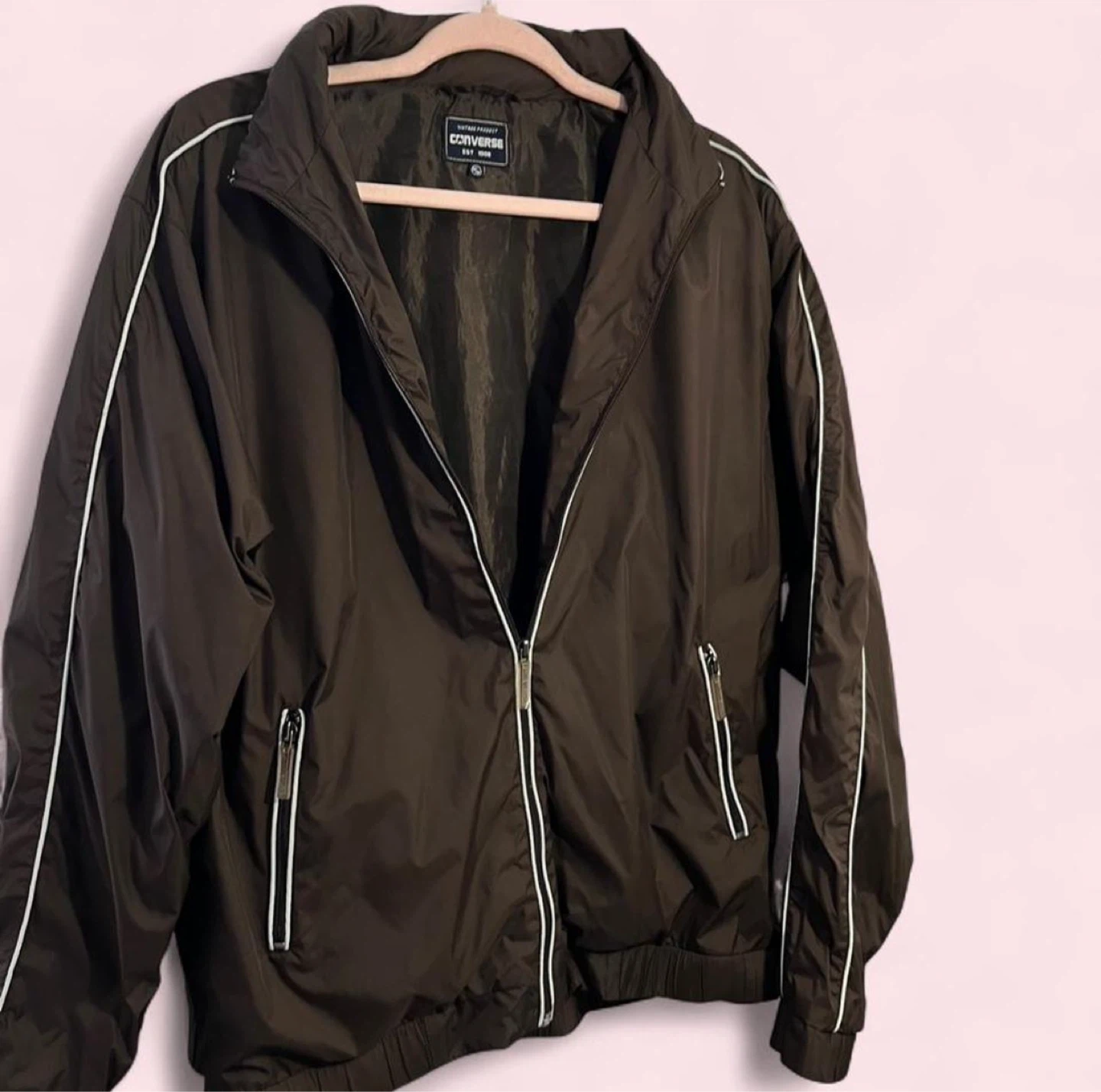 Converse windbreaker