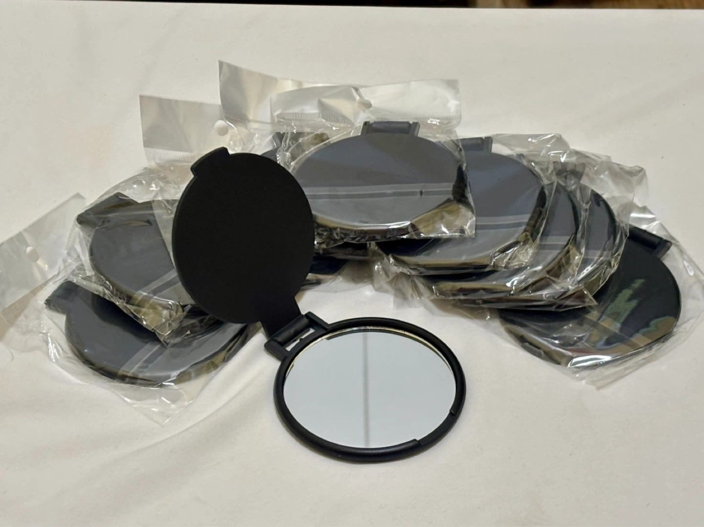 Compact Folding Mirrors - Bulk Pack ( 60 pieces )