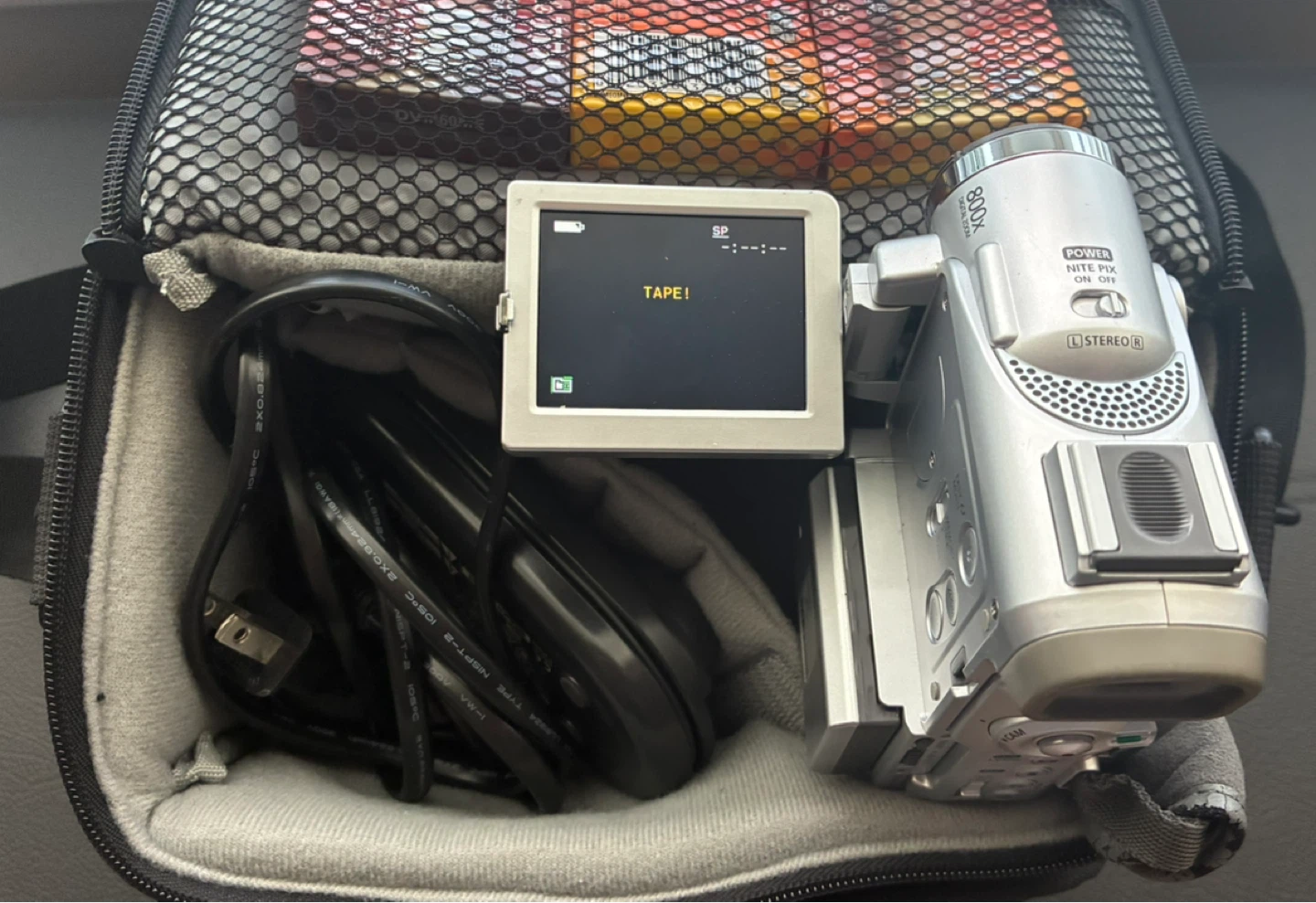 Samsung Mini DV Camcorder - photo 3