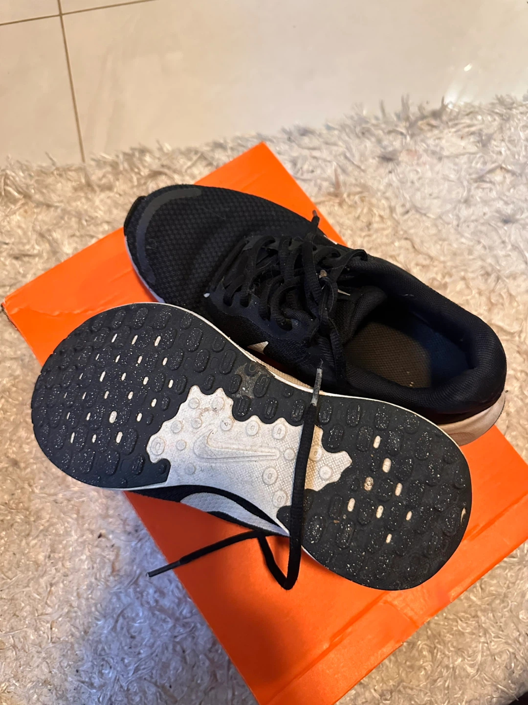 Nike Revolution Running Shoes - photo 2