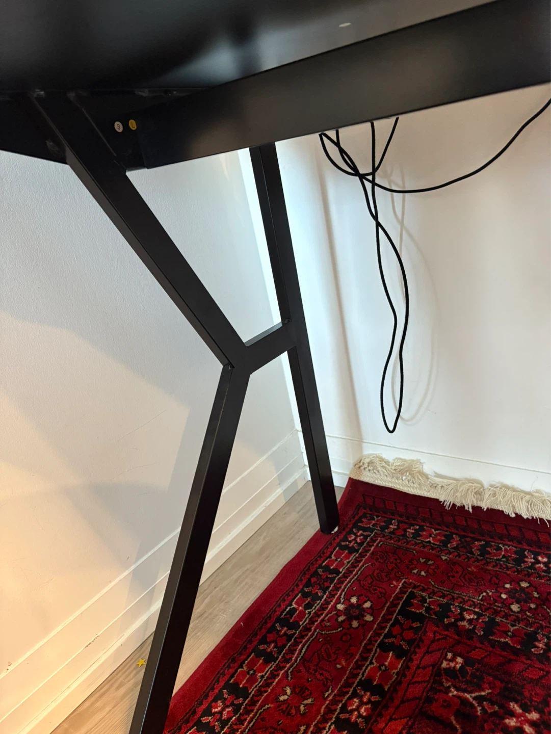 Black Gaming Desk with K shaped to tolerate heavy weight - photo 2