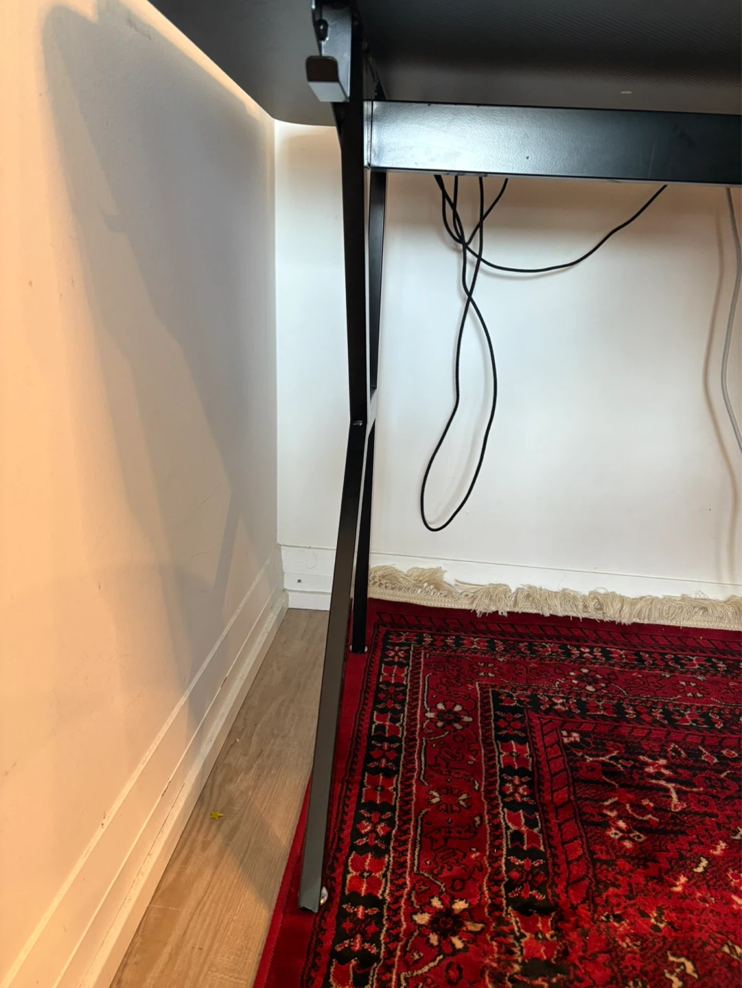 Black Gaming Desk with K shaped to tolerate heavy weight - photo 3