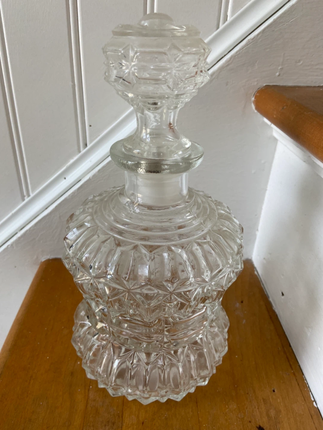 Vintage Clear Glass Decanter Bottle with Stopper
