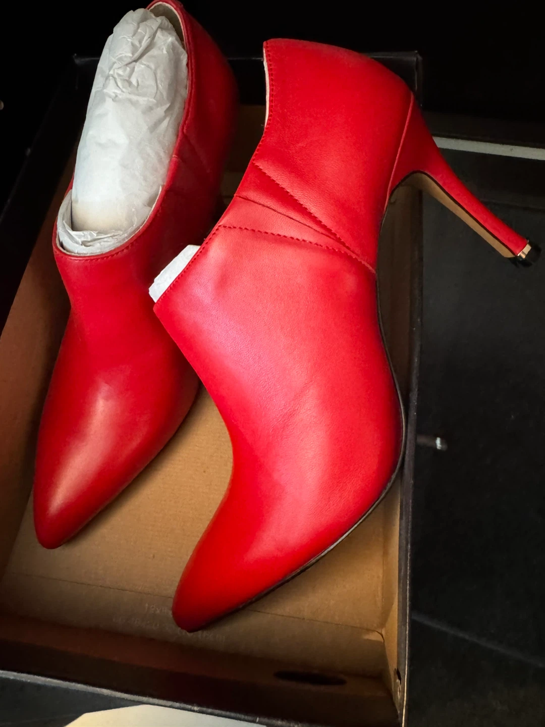 Kenneth Cole Magella Red Heeled Booties Size 9.5 - photo 3