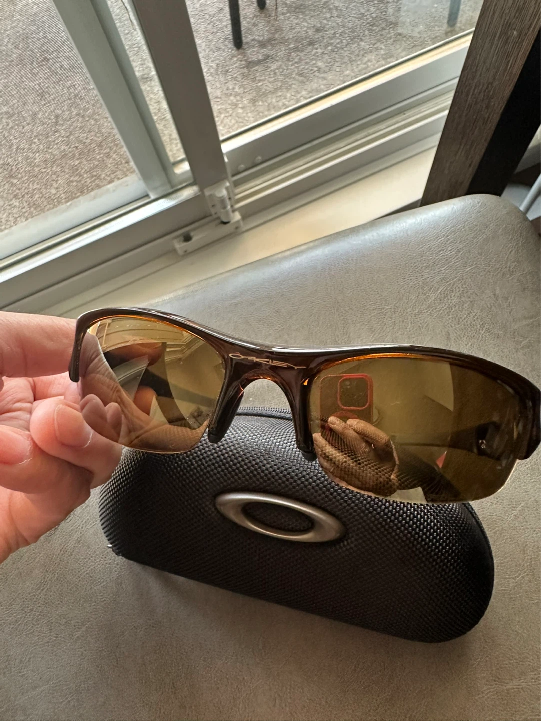 Oakley Sunglasses with Case - photo 2