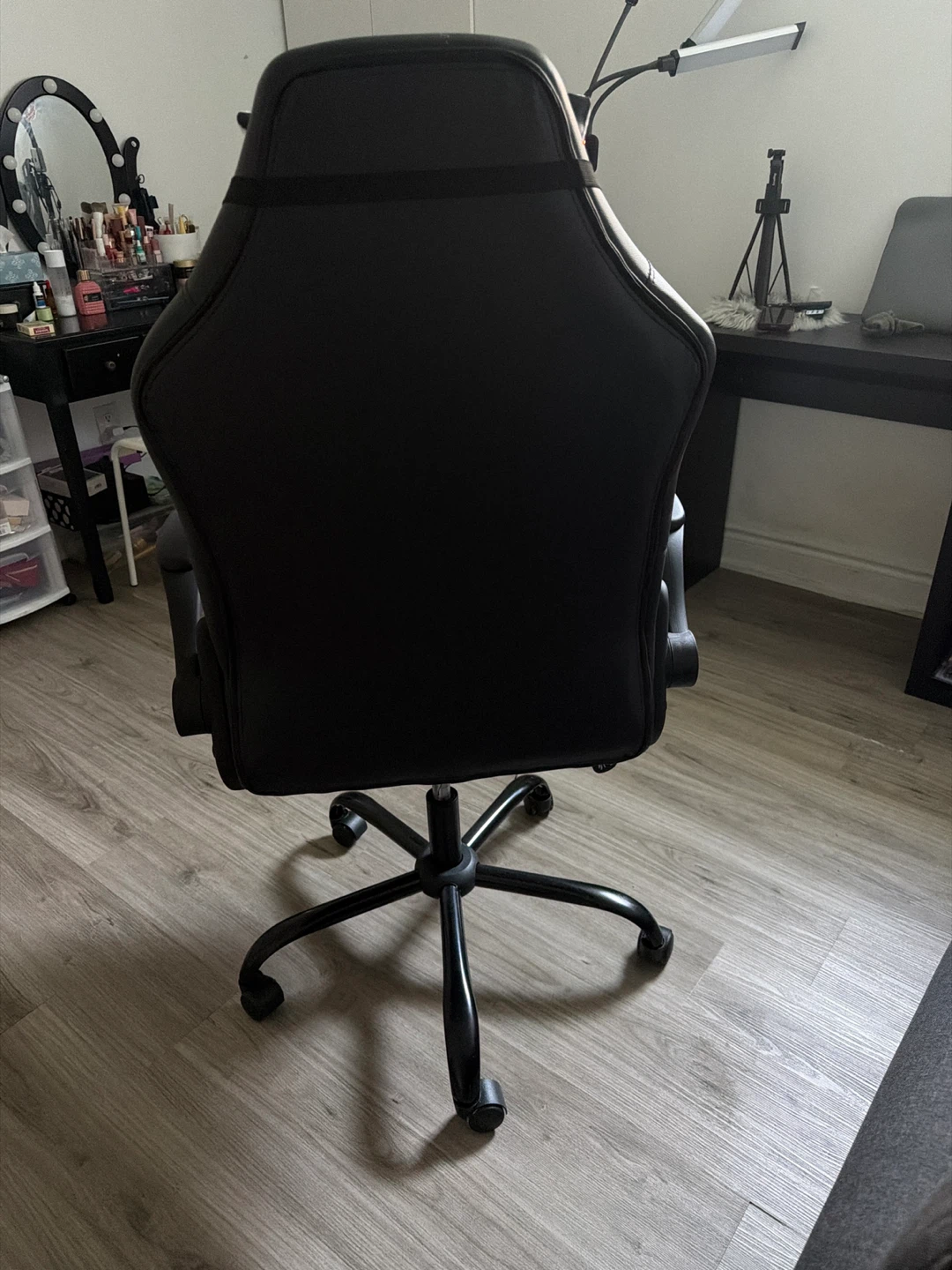 Black and White Gaming Chair - photo 3