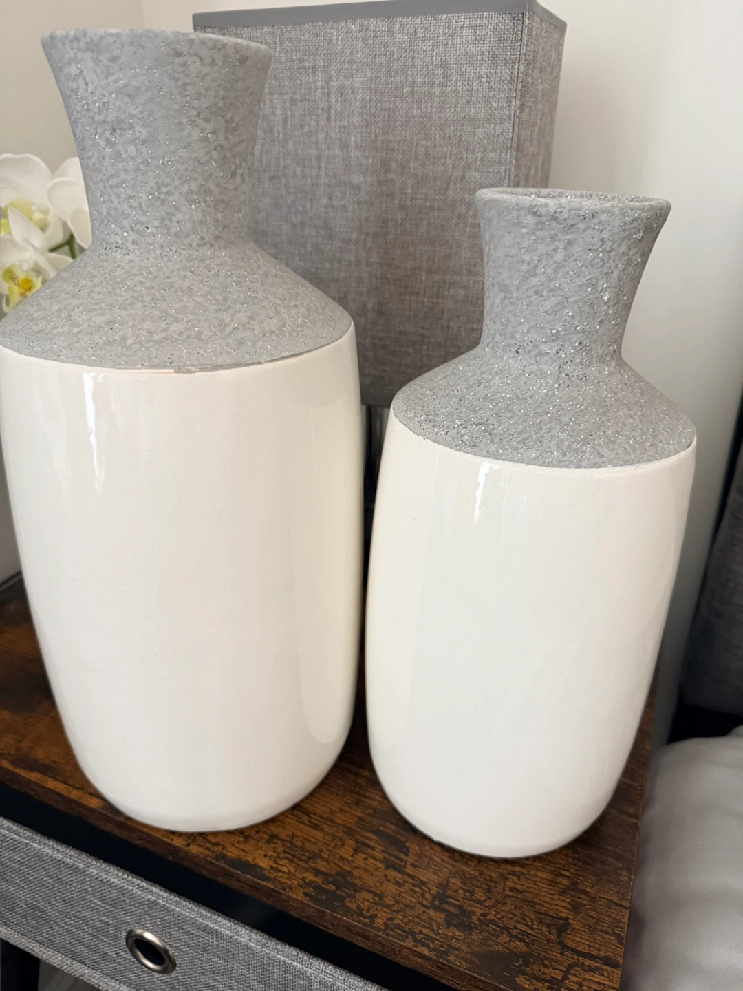 Set of 2 White and Grey Ceramic Vases