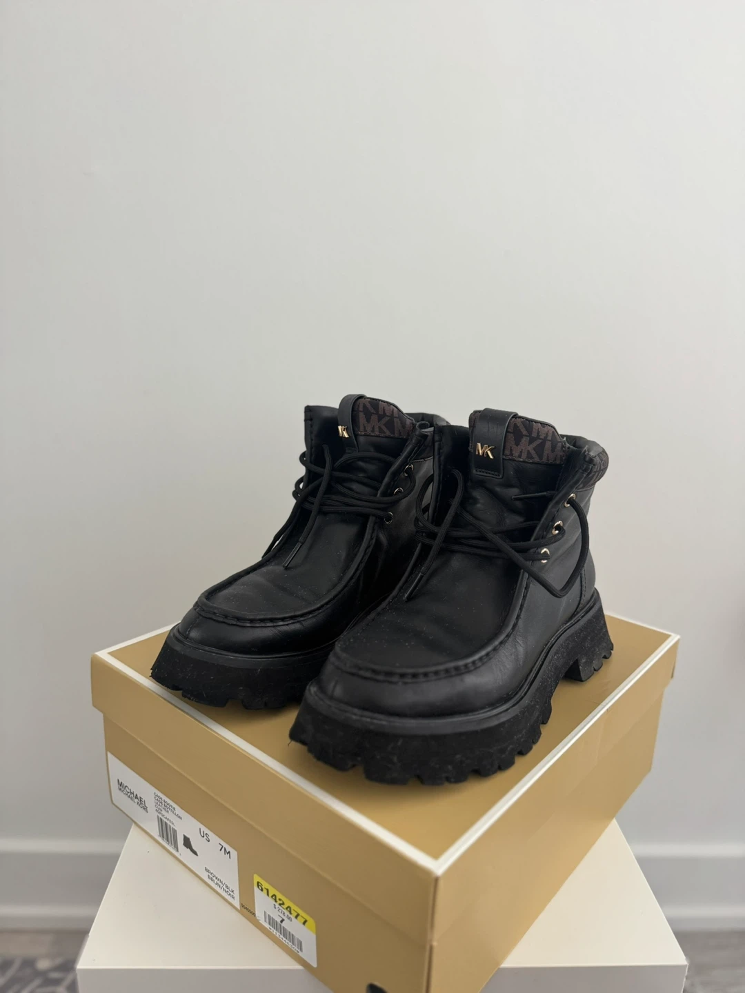 Michael Kors Black Leather Lace-Up Boots - Size 7