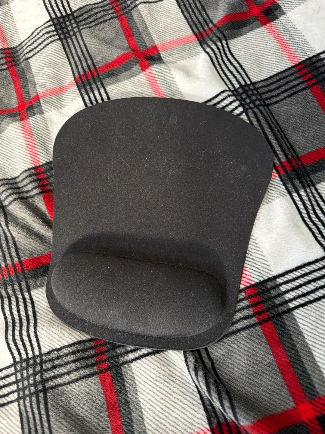 Black Ergonomic Mouse Pad with Wrist Support