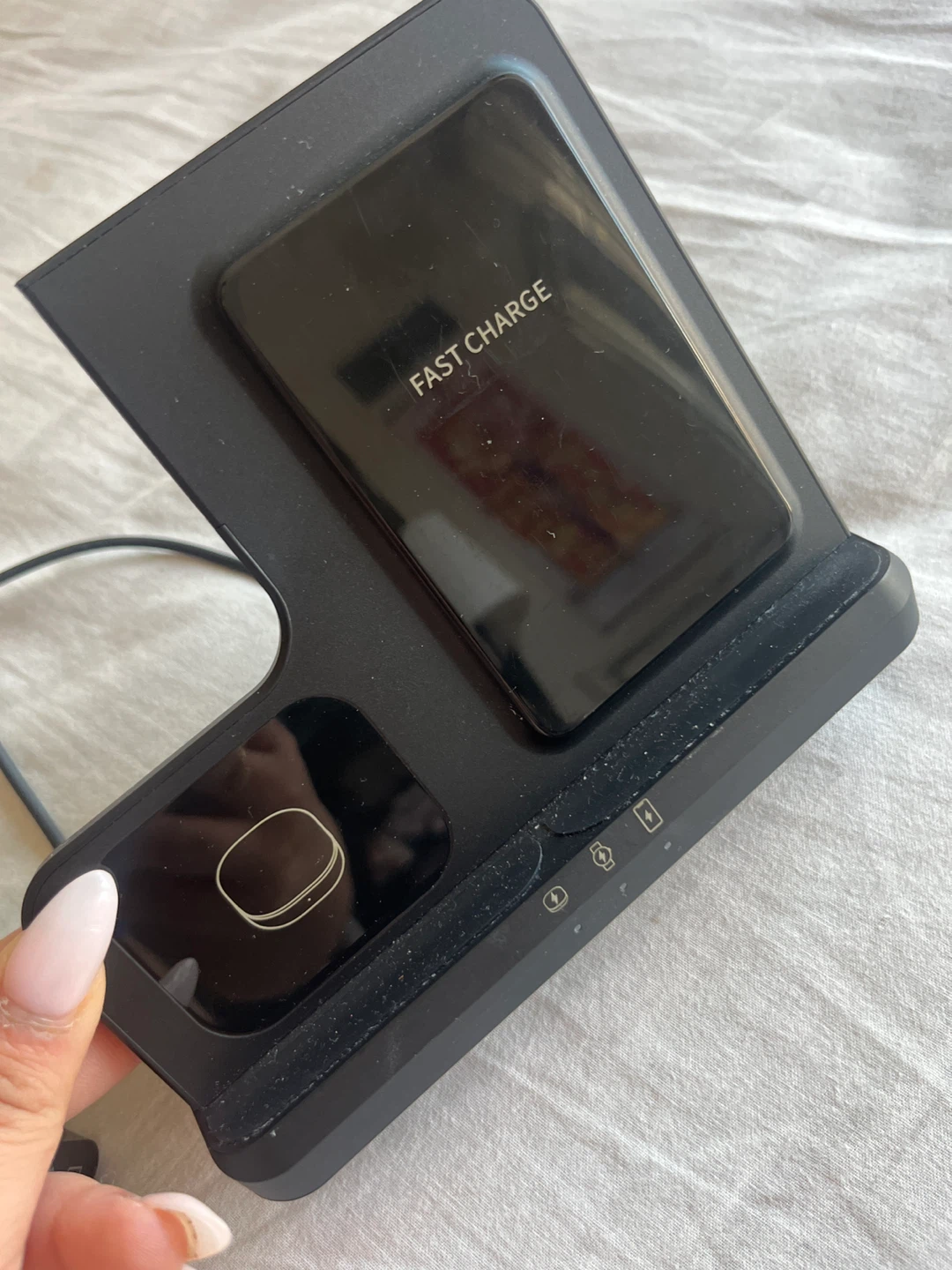 Wireless Charging Station - photo 2