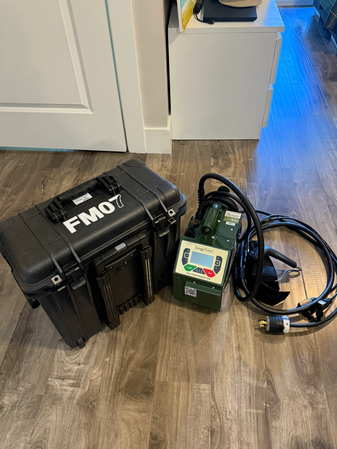 IntegriFuse IFuse 105 control unit (S/N: 00695, FM07) - photo 2