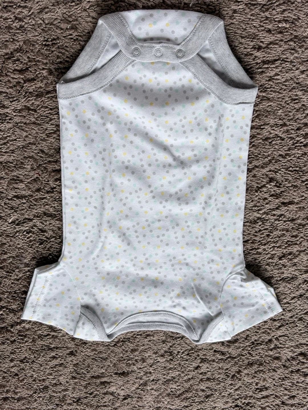 Baby Bodysuit, Bibs, and Swaddle Set - photo 5