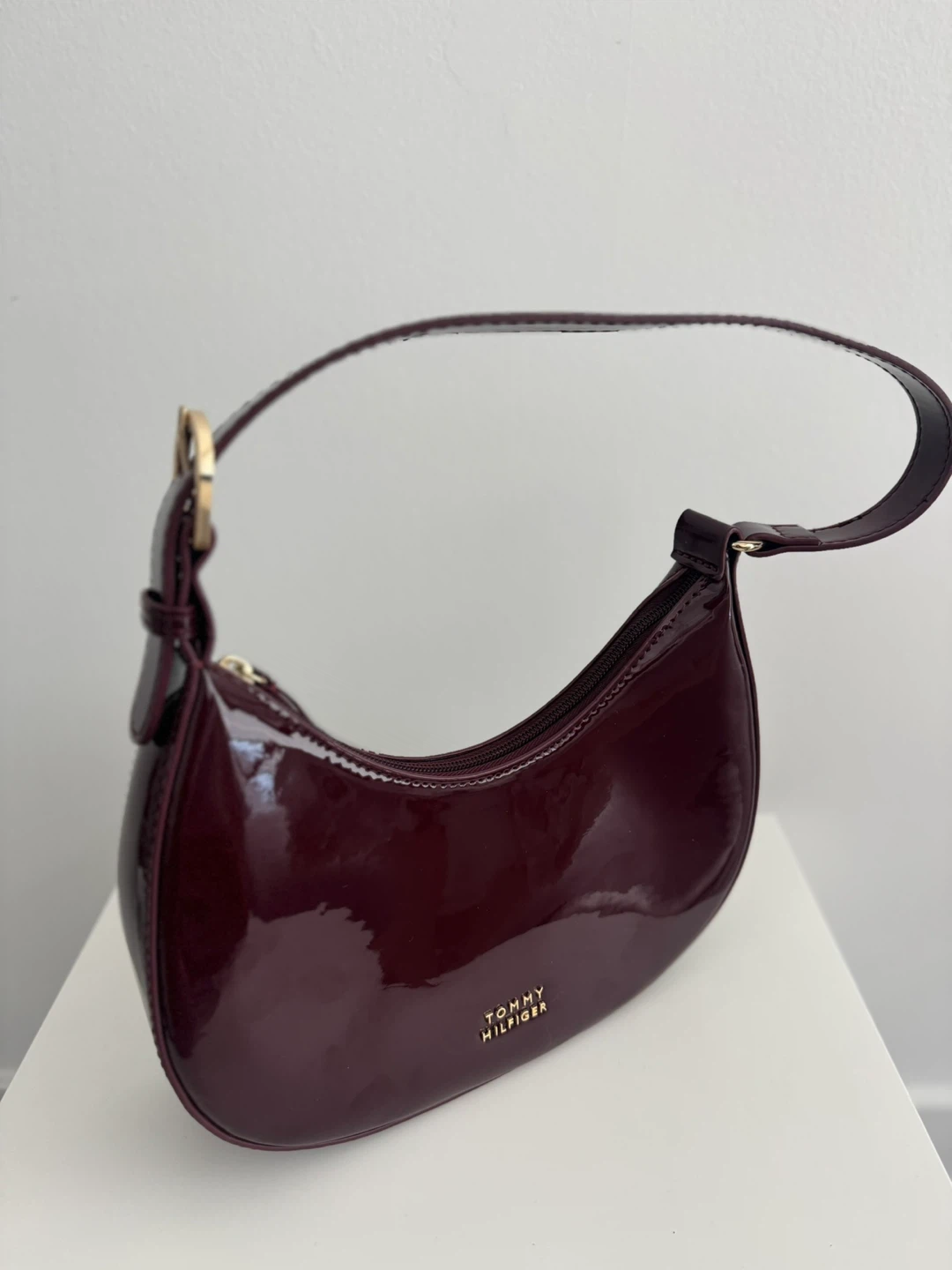 Tommy Hilfiger Shoulder Bag
