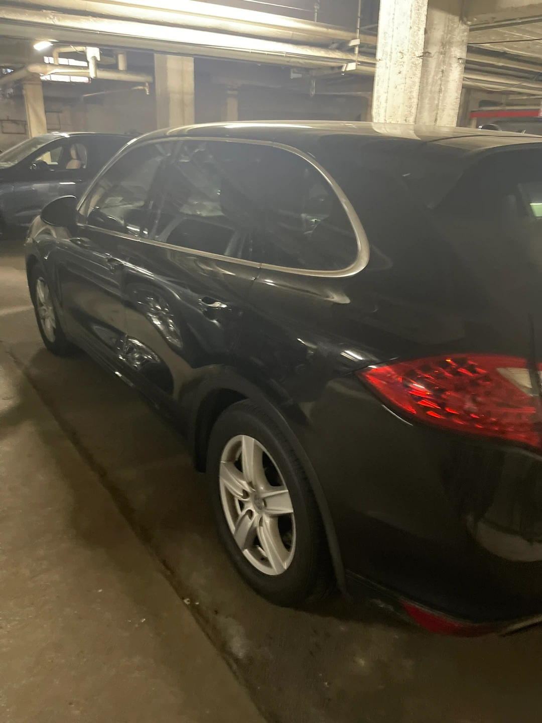 Black Porsche Cayenne S - photo 2