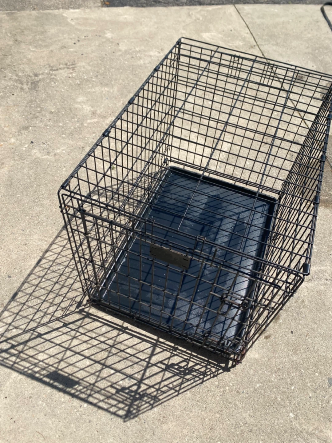 Foldable Dog Metal Crate with Tray - photo 2