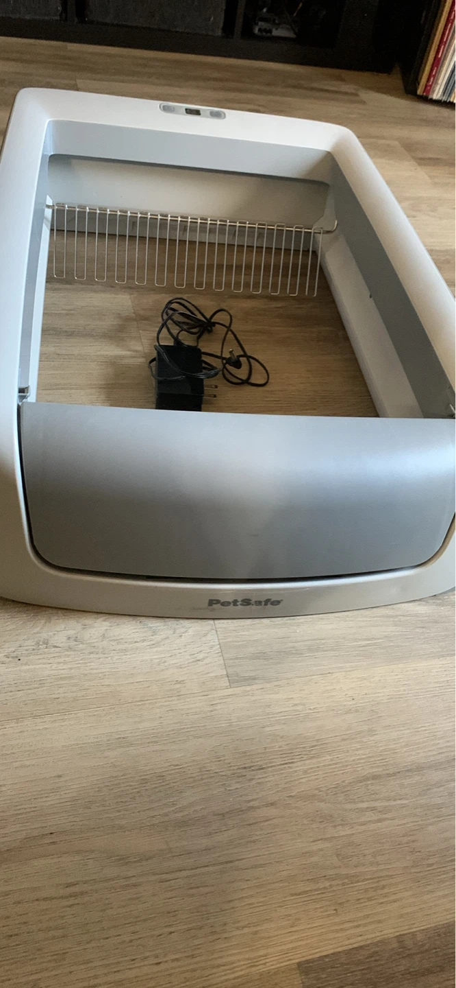 PetSafe Self-Cleaning Litter Box - photo 2