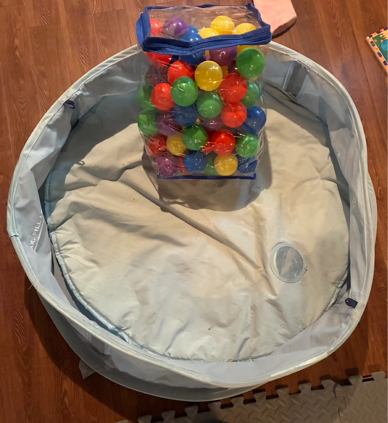Babymoov 3-1 Pop Up Playpen/tent/pool with Balls - photo 2