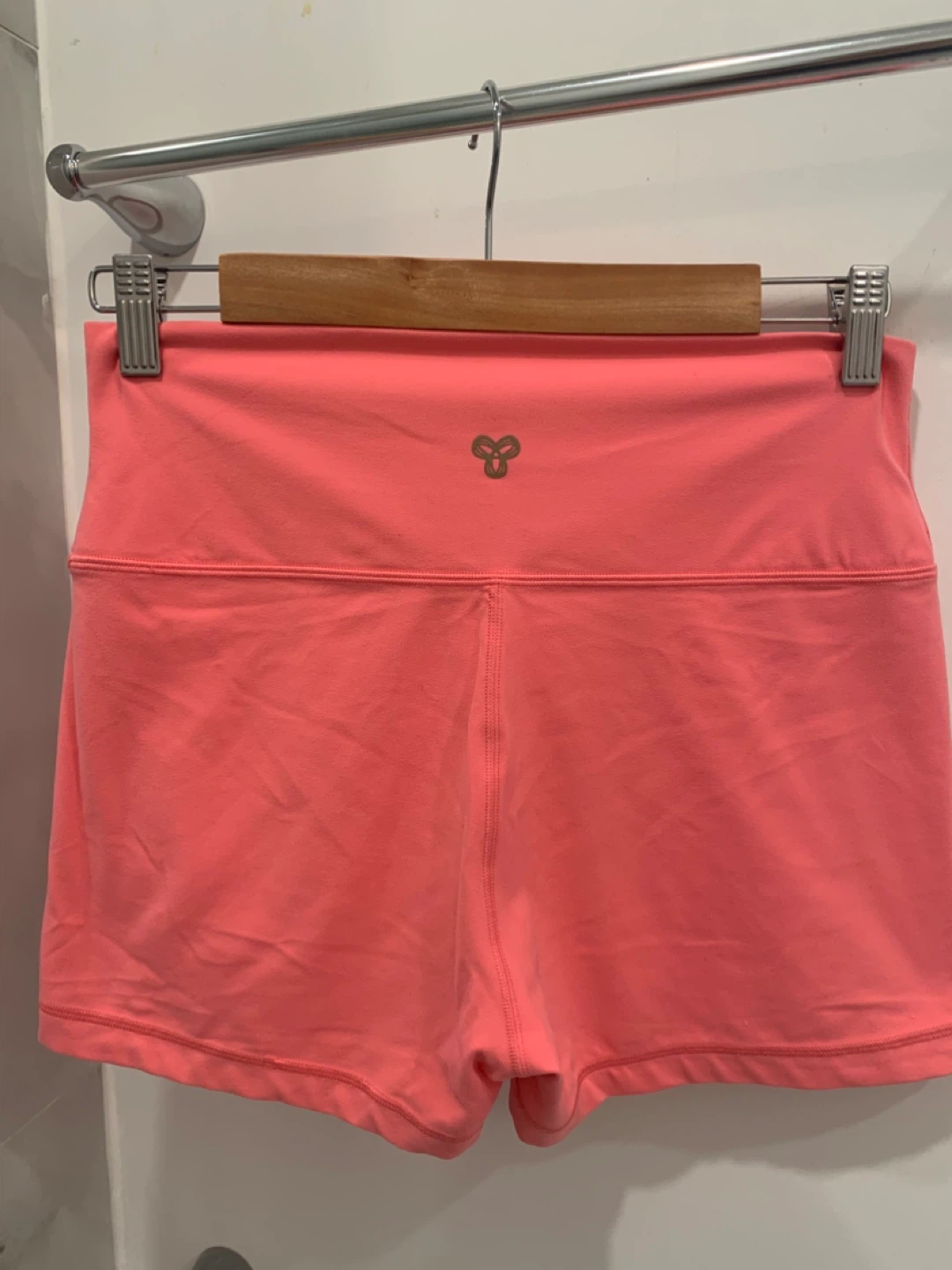 Aritzia Golden BUTTER Cheeky Hi-Rise 3" Shorts - photo 5