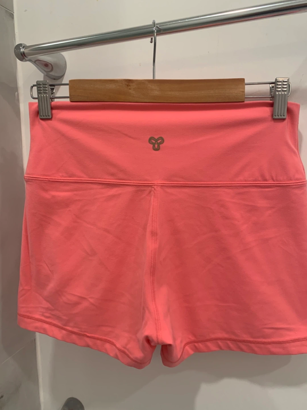 Aritzia Golden BUTTER Cheeky Hi-Rise 3" Shorts - photo 2
