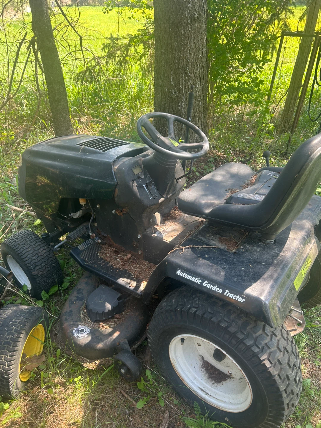2 Tractor Lawn Mowers John Deere & Poulan - photo 5