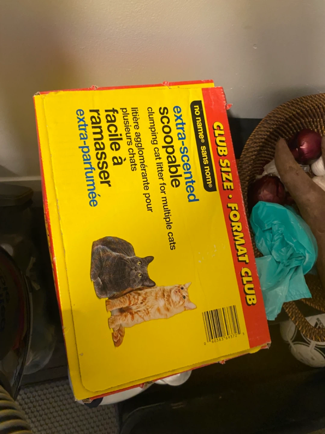 No Name Extra-Scented Scoopable Clumping Cat Litter
