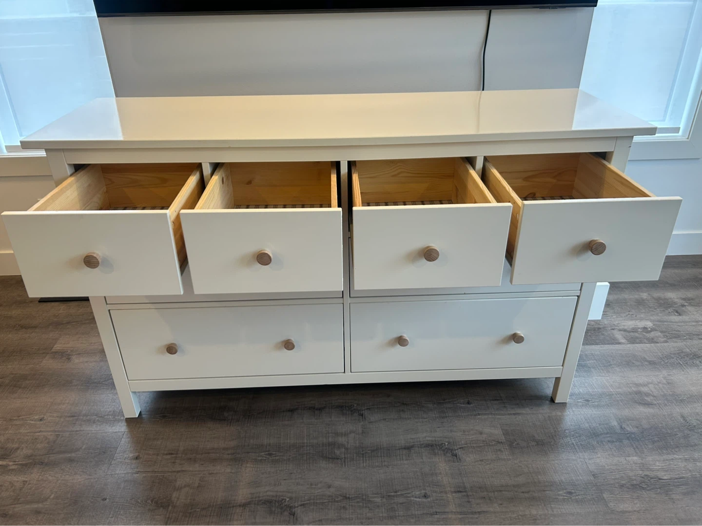 IKEA HEMNES White dresser with wooden knobs - photo 2