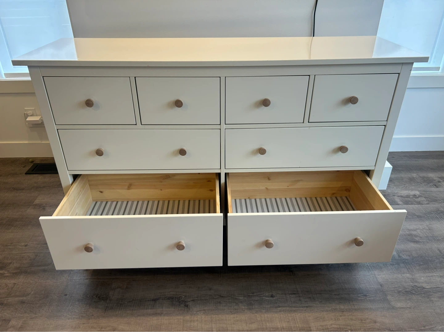 IKEA HEMNES White dresser with wooden knobs - photo 4