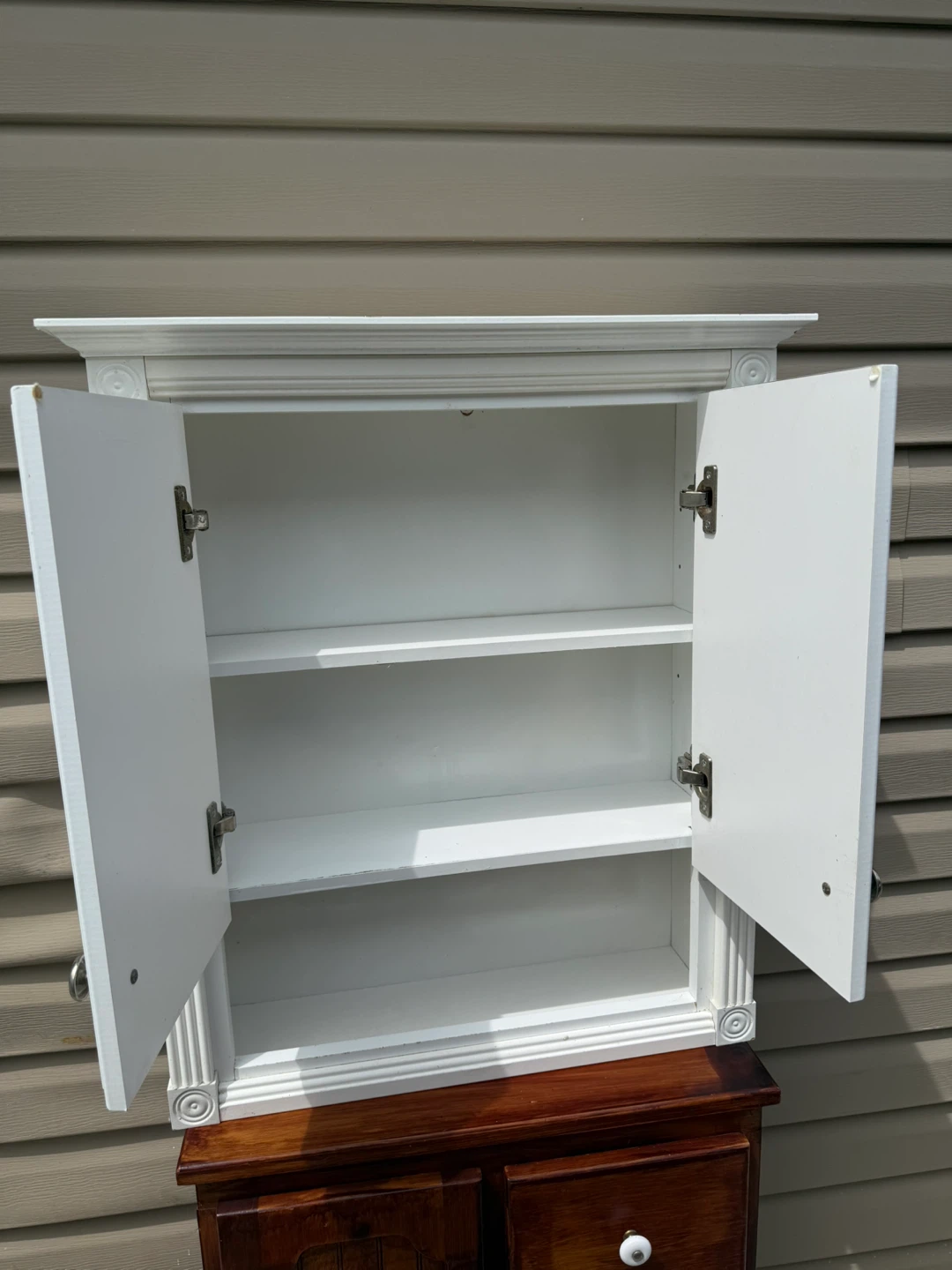 White  Cabinet with Double Doors - photo 4
