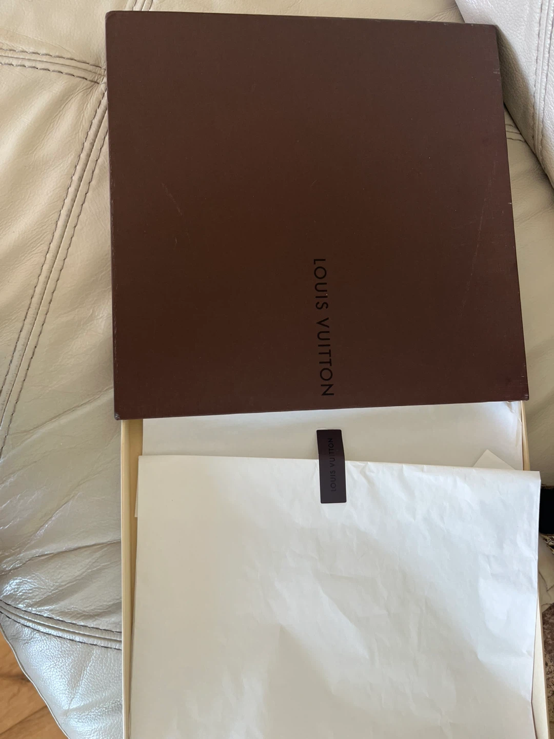Authentic Louis Vuitton 100% silk scarf - photo 3