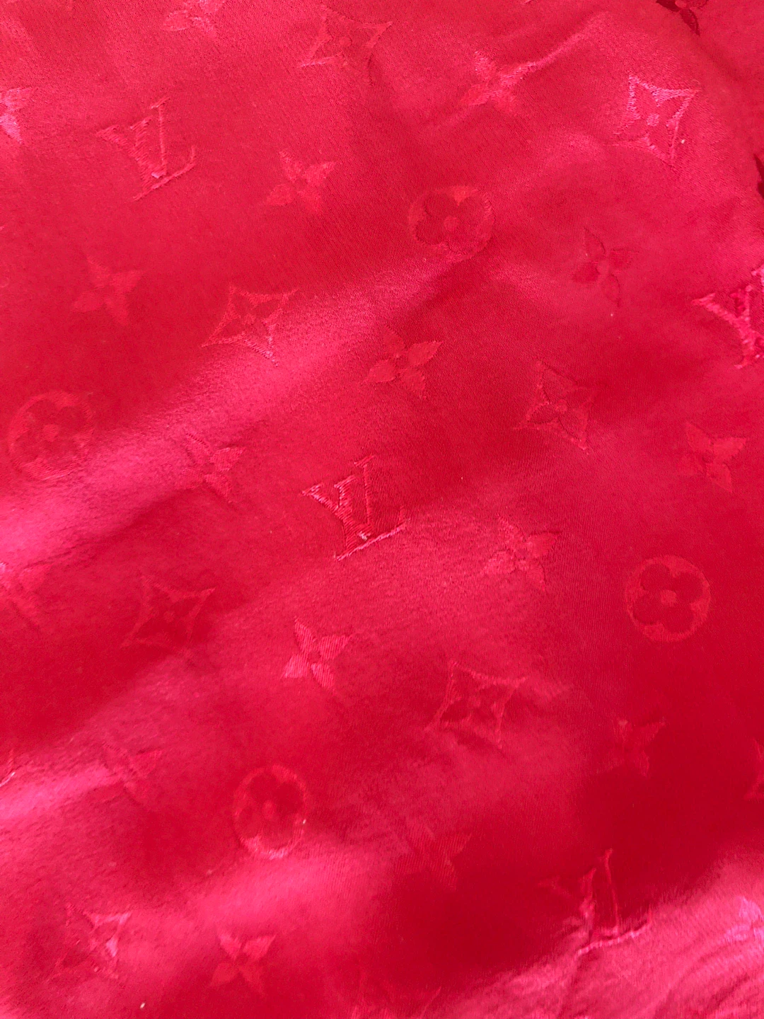 Authentic Louis Vuitton 100% silk scarf - photo 2