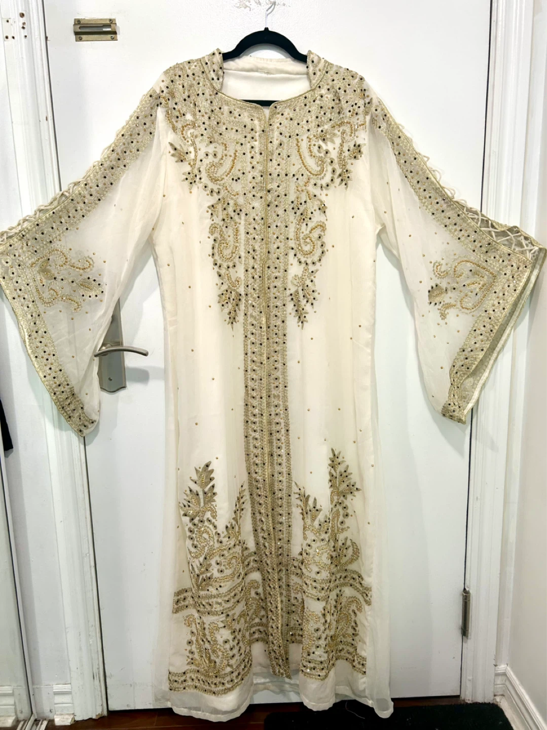 Embellished Kaftan with Belt