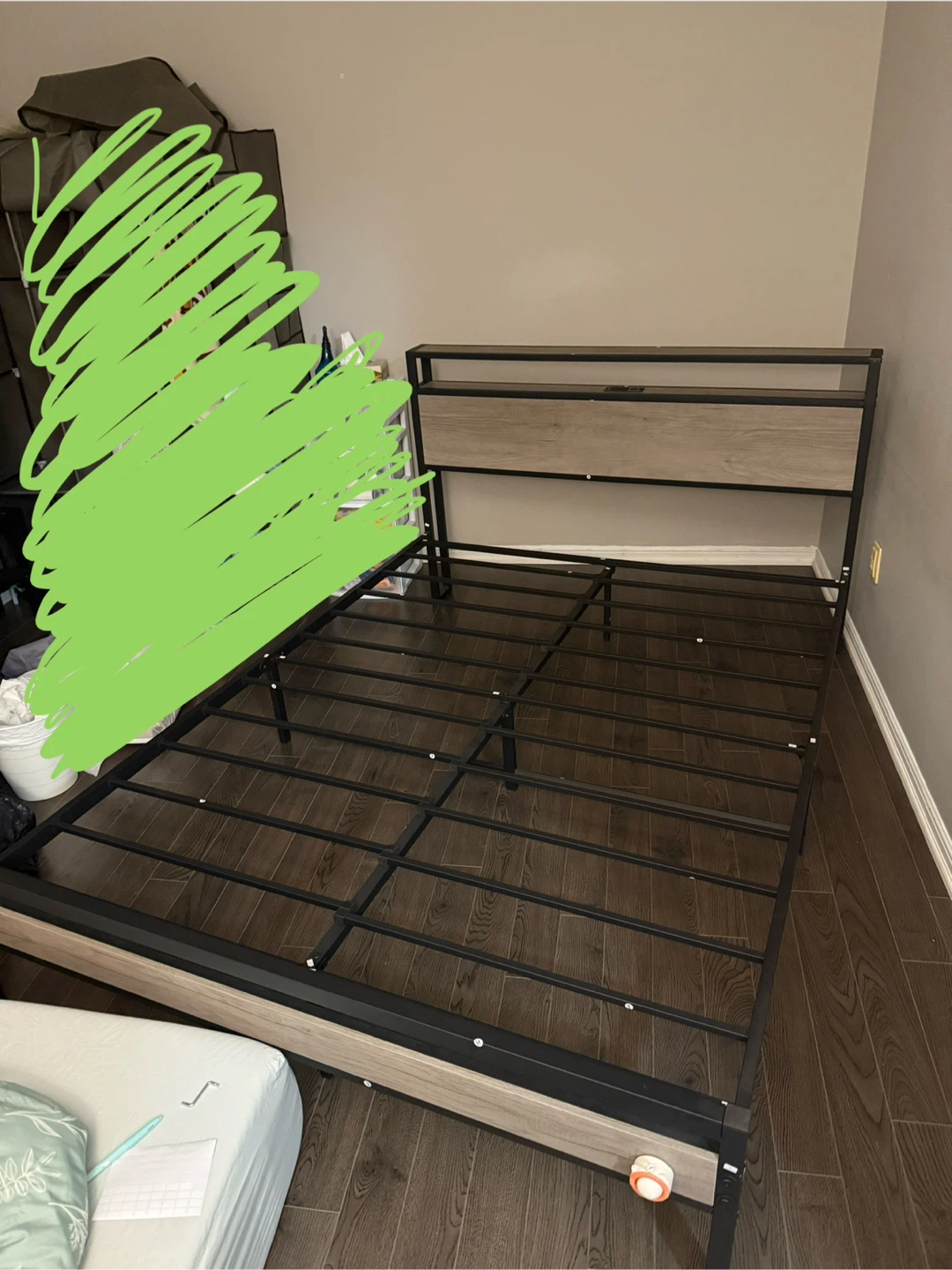 Queen Size bed frame with headboard - photo 3
