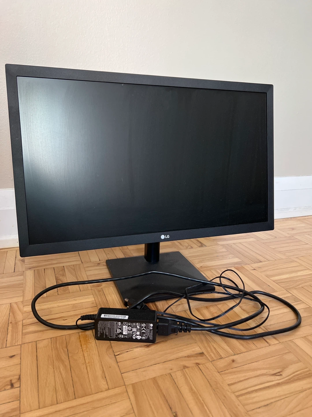 LG 22" 22BK400H-B LCD Monitor