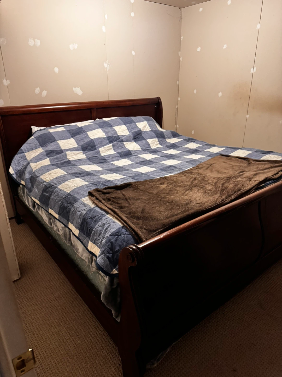 Wooden King Sleigh Bed Frame with Mattress - photo 3