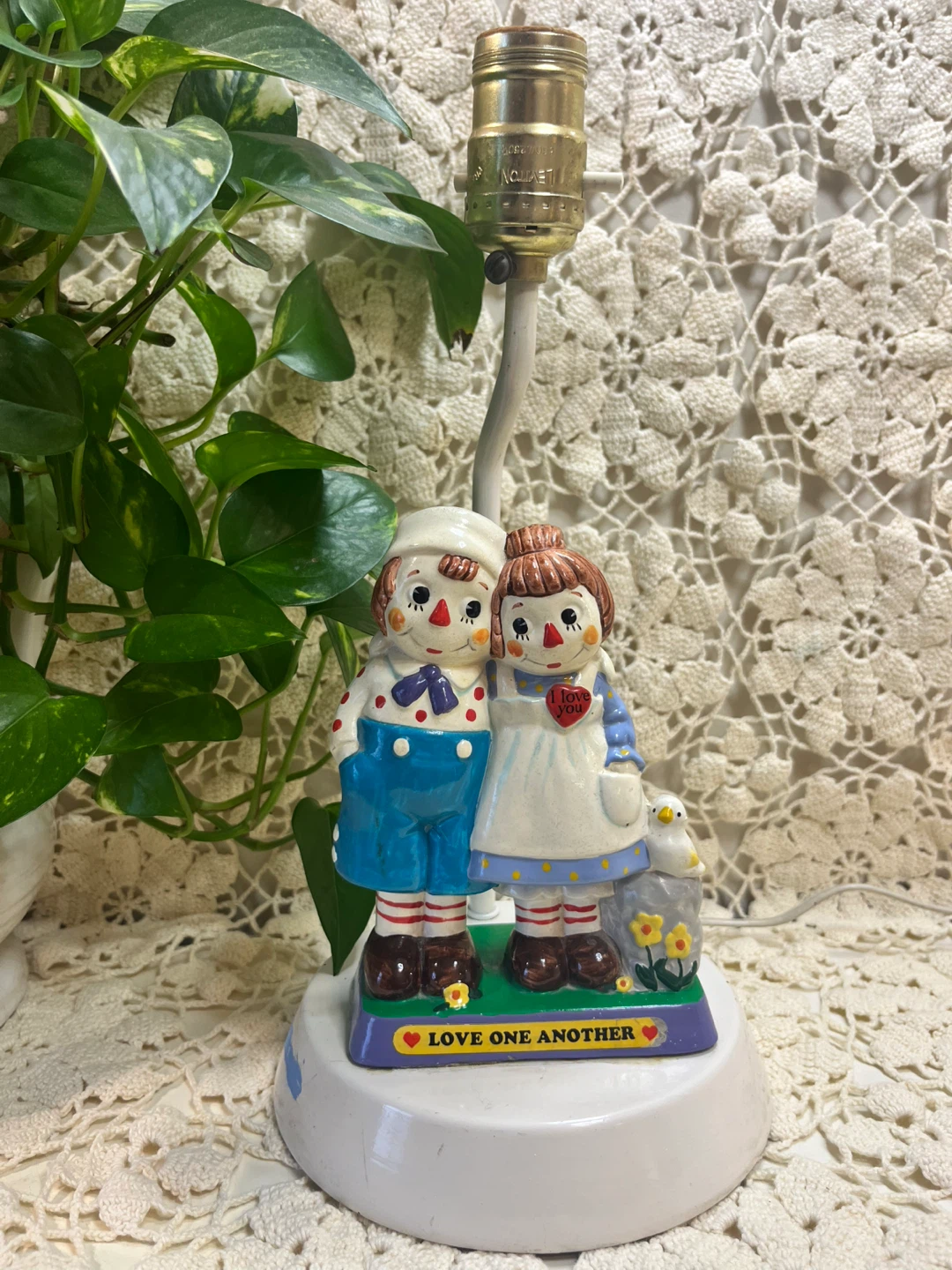 Raggedy Ann & Andy Ceramic Lamp Base - photo 2
